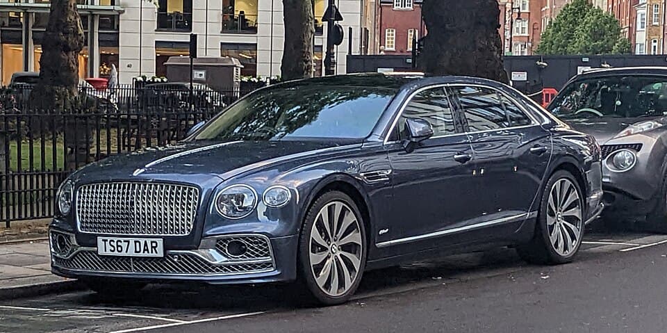 Bentley Flying Spur Hybrid — representative Bentley EV/PHEV for diagnostic code coverage