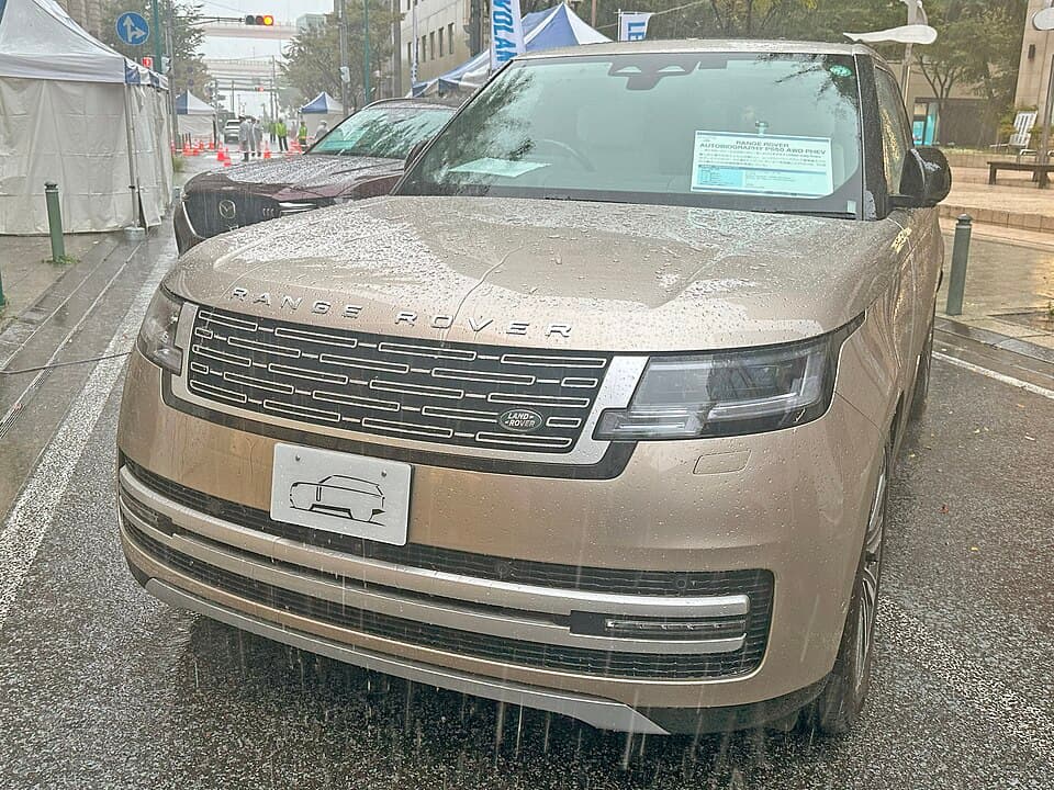 Range Rover PHEV — representative Land Rover EV/PHEV for diagnostic code coverage