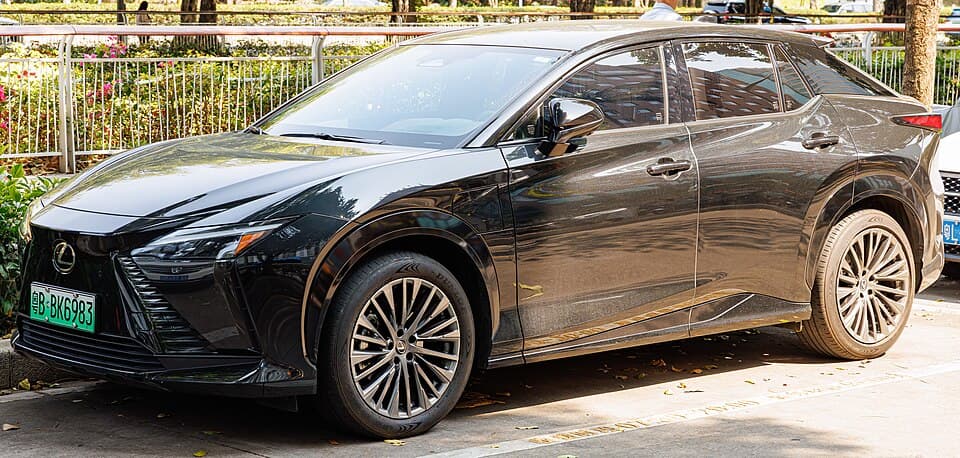 Lexus RZ — representative Lexus EV/PHEV for diagnostic code coverage