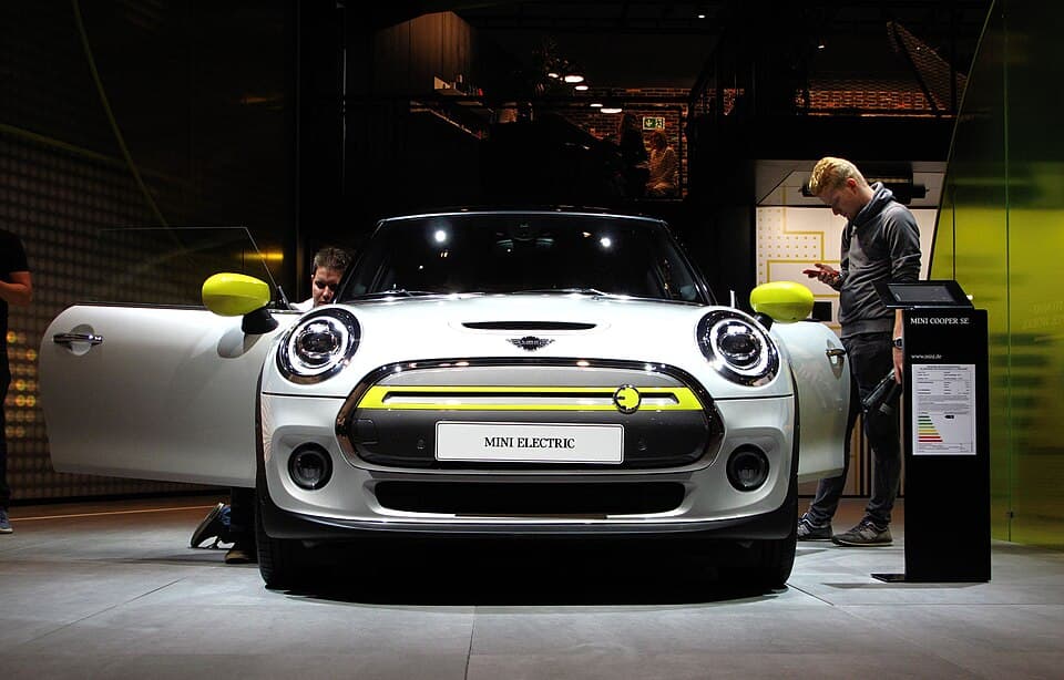 MINI Cooper SE Electric — representative MINI EV/PHEV for diagnostic code coverage